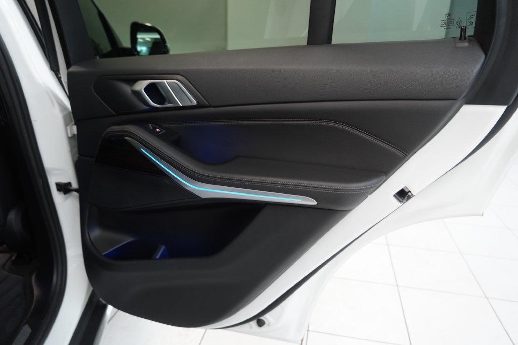 Used 2019 BMW X5 xDrive40i w/ Convenience Package AWD/4WD image 33