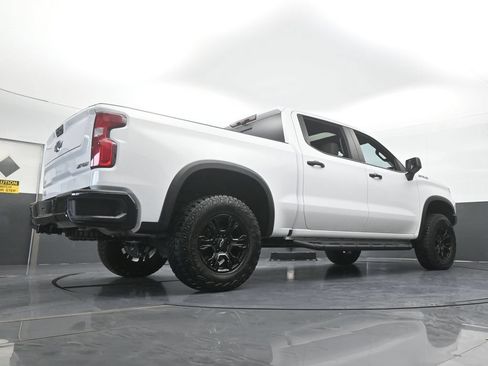 Used 2024 Chevrolet Silverado 1500 ZR2 w/ Technology Package AWD/4WD image 70