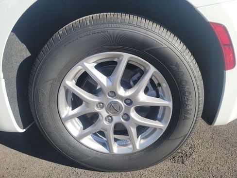 New 2025 Chrysler Pacifica Select image 40