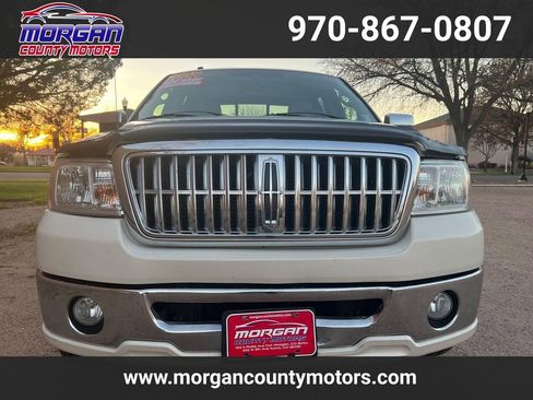Used 2008 Lincoln Mark LT 4x4 image 2