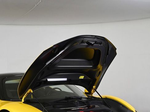 Certified 2024 Ferrari SF90 Spider AWD/4WD image 23