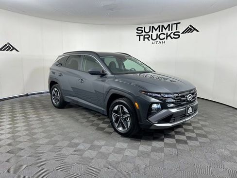 Used 2025 Hyundai Tucson SEL AWD/4WD image 2