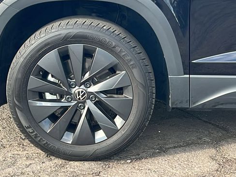 Certified 2023 Volkswagen Taos S image 9