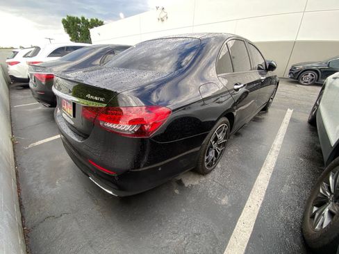 Used 2023 Mercedes-Benz E 450 4MATIC Sedan image 4