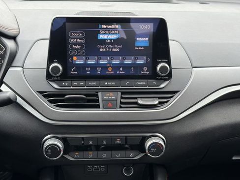 Certified 2024 Nissan Altima 2.5 SR FWD image 5