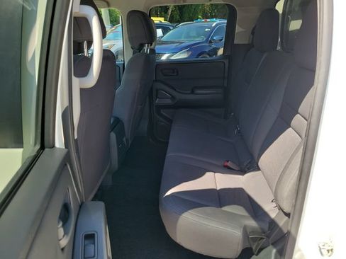 Used 2025 Nissan Frontier S AWD/4WD image 11