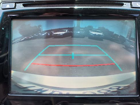 Used 2017 Toyota Camry SE FWD image 18