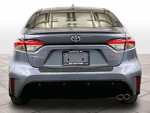 Used 2025 Toyota Corolla SE FWD image 4