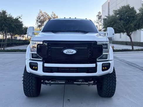 Used 2022 Ford F450 Platinum image 8