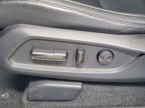 Certified 2024 Honda Pilot Touring image 23