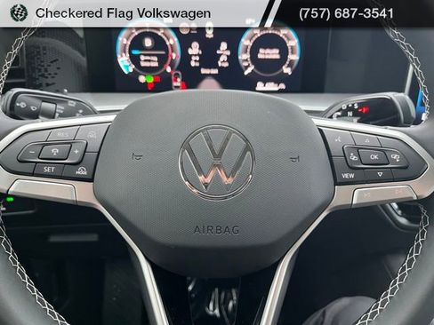 New 2026 Volkswagen Tiguan SE image 33