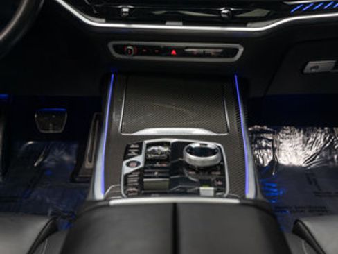 Used 2024 BMW X7 M60i w/ Executive Package image 98