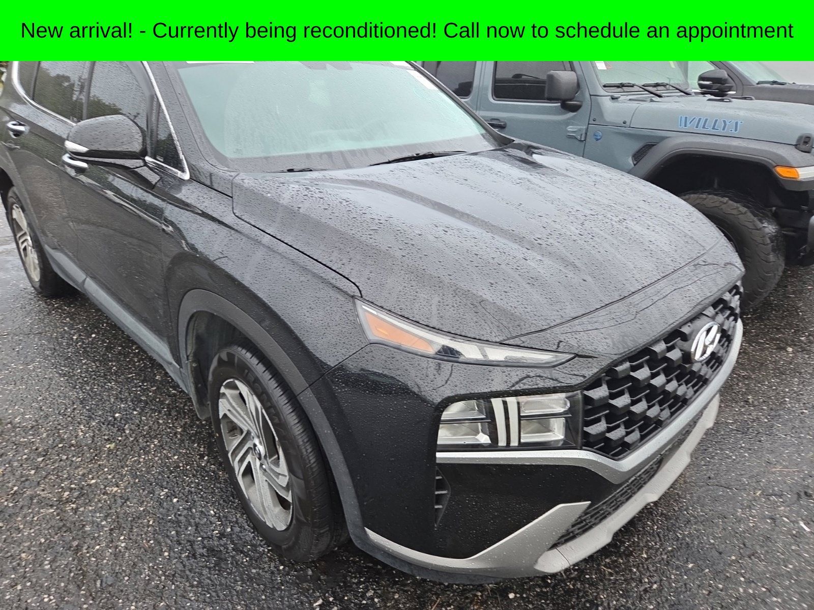 Used 2023 Hyundai Santa Fe SEL FWD image 2