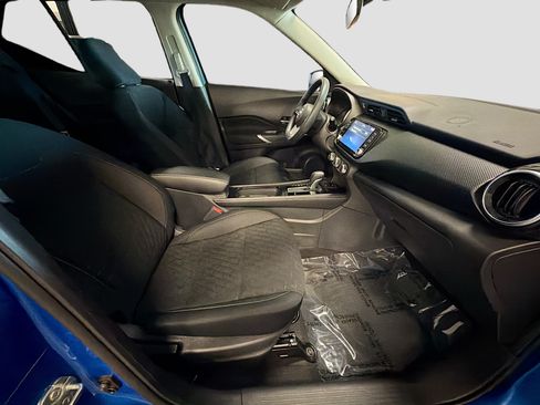 Used 2023 Nissan Kicks SV FWD image 32