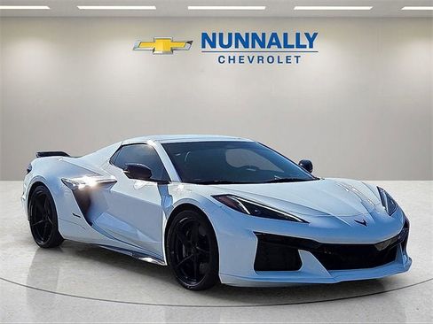 Used 2025 Chevrolet Corvette E-Ray image 7
