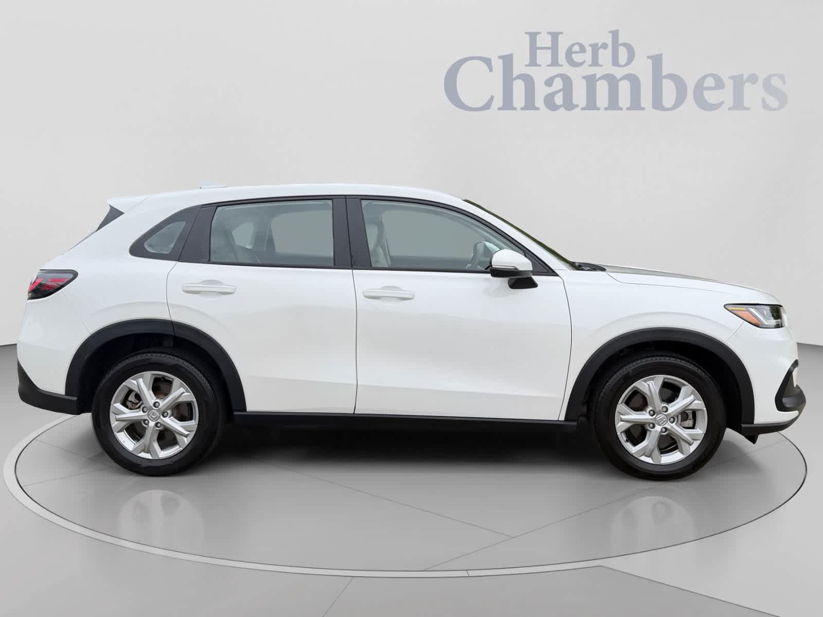 Used 2024 Honda HR-V LX image 5