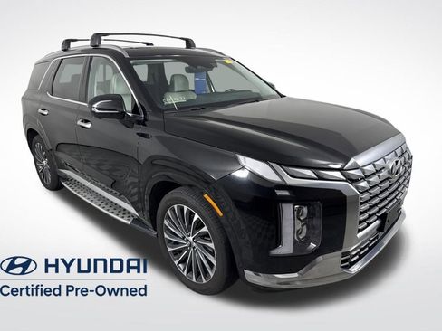 Used 2023 Hyundai Palisade Calligraphy image 1