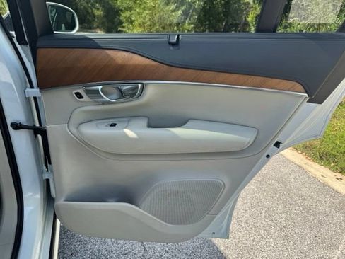 Used 2016 Volvo XC90 T6 Inscription w/ Vision Package AWD/4WD image 16
