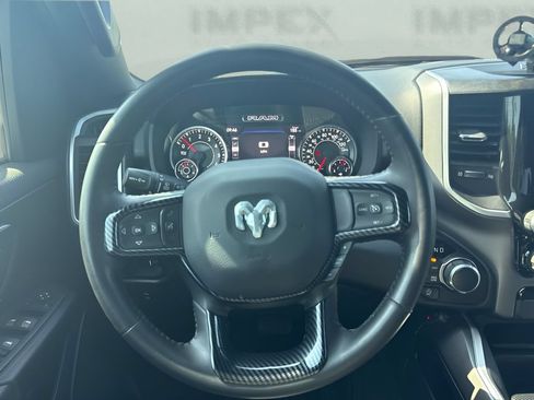 Used 2022 RAM 1500 Big Horn w/ Night Edition AWD/4WD image 12