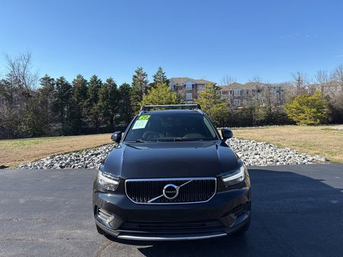 Used 2020 Volvo XC40 T5 Momentum w/ Premium Package image 8