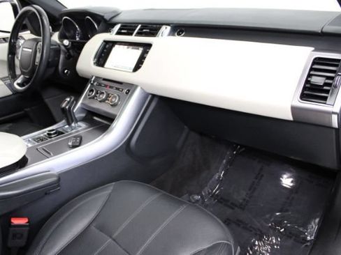 Used 2015 Land Rover Range Rover Sport HSE AWD/4WD image 25
