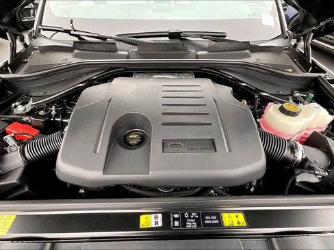 Used 2025 Land Rover Range Rover Sport Dynamic SE image 13