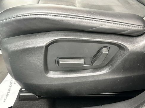 Used 2018 MAZDA CX-5 Touring w/ Preferred Equipment Package image 19