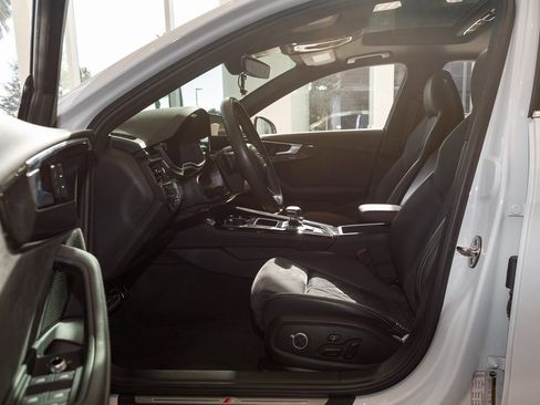 Used 2022 Audi S4 Premium Plus w/ Premium Plus Package image 26