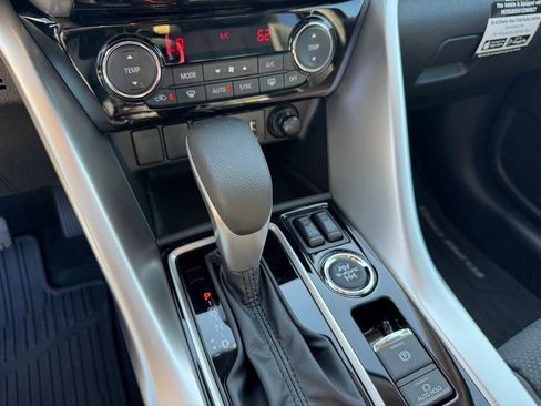 New 2025 Mitsubishi Eclipse Cross SE image 36