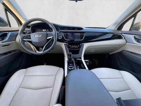Used 2024 Cadillac XT6 Premium Luxury w/ Technology Package image 16