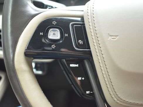Used 2020 Lincoln Aviator Reserve w/ Equipment Group 202A AWD/4WD image 26