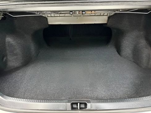 Used 2017 Toyota Camry SE FWD image 12