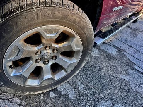 Used 2023 RAM 1500 Big Horn AWD/4WD image 9