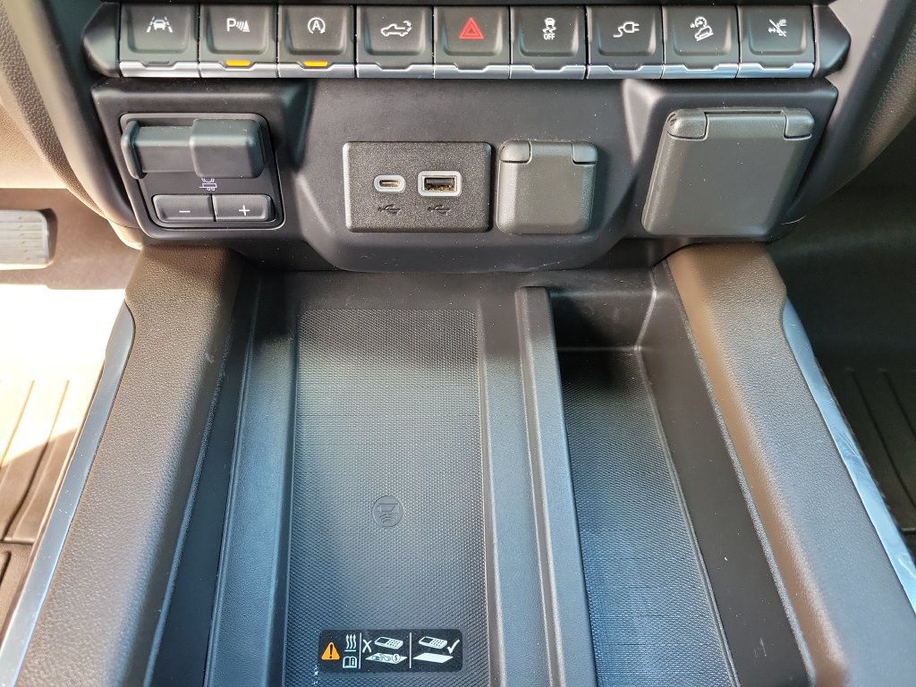 Used 2019 GMC Sierra 1500 Denali w/ Denali Ultimate Package AWD/4WD image 32