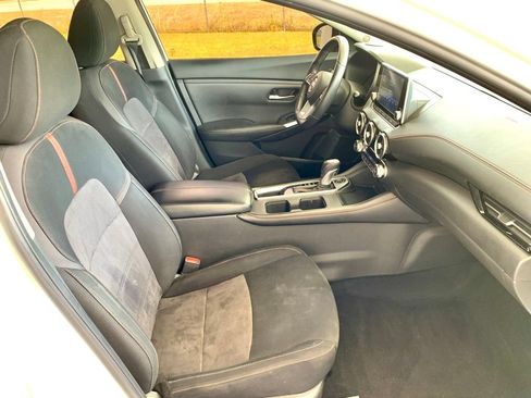 Used 2022 Nissan Sentra SR FWD image 25