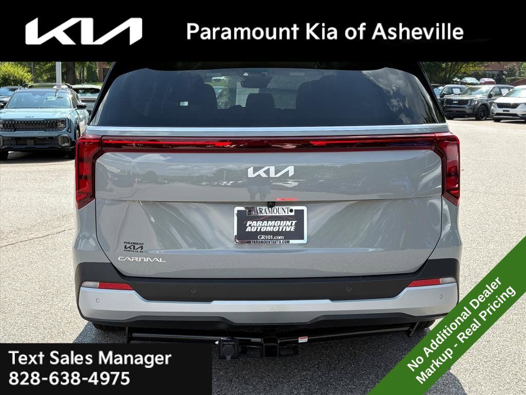 New 2027 Kia Carnival FWD image 5