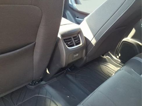 Certified 2024 Chevrolet Blazer LT w/ Convenience Package image 12