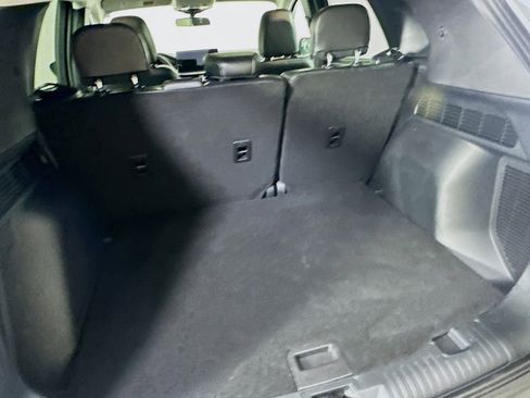 Used 2025 Ford Escape SE image 29