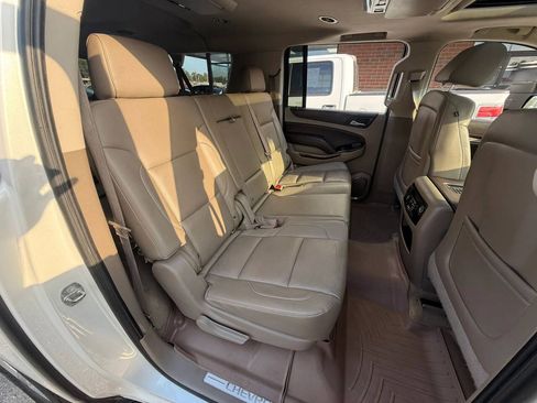 Used 2015 Chevrolet Suburban LT AWD/4WD image 33