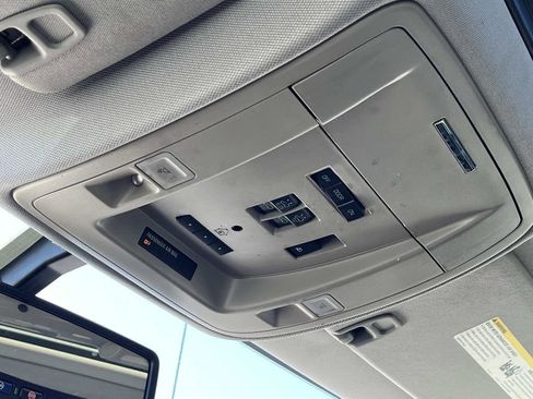 Used 2017 Chevrolet Silverado 1500 LTZ Z71 image 34