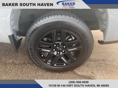 Used 2025 Chevrolet Silverado 1500 Custom w/ LPO, Dark Essentials Package