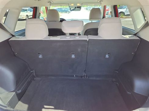 Used 2025 Kia Soul LX w/ LX Technology Package FWD image 9