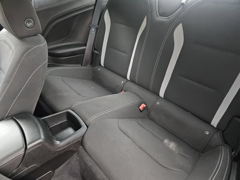 Used 2022 Chevrolet Camaro LT w/ Technology Package RWD image 19