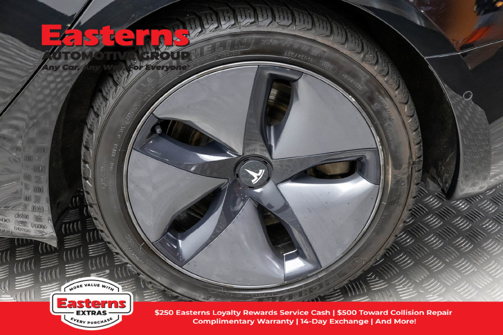 Used 2018 Tesla Model 3 Long Range AWD/4WD image 9