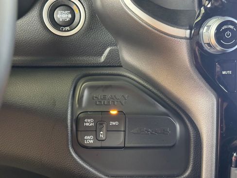 Used 2024 RAM 2500 Big Horn w/ Night Edition image 32