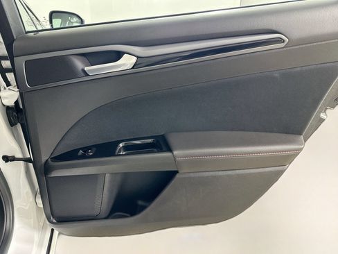 Used 2013 Ford Fusion SE FWD image 35