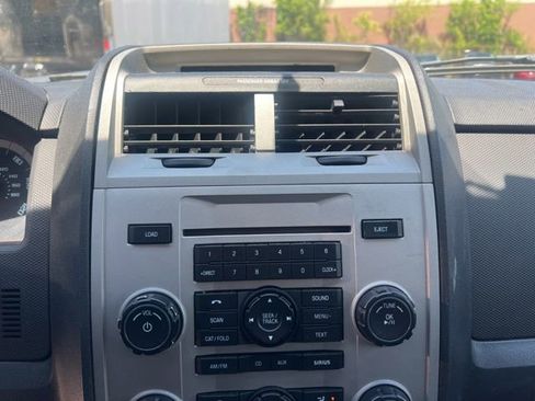 Used 2012 Ford Escape XLT FWD image 23