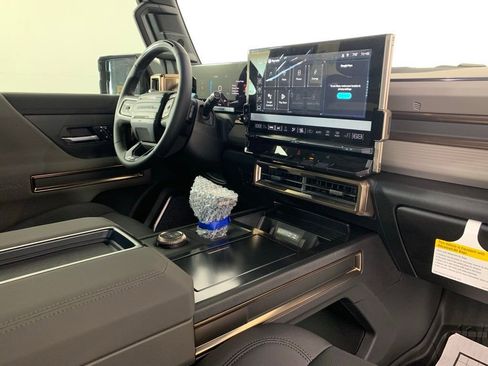 New 2025 GMC Hummer EV 3X image 29
