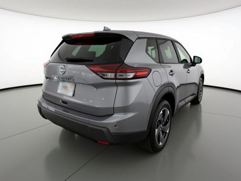 Used 2025 Nissan Rogue SV FWD image 9