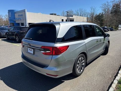 Used 2021 Honda Odyssey EX-L image 7